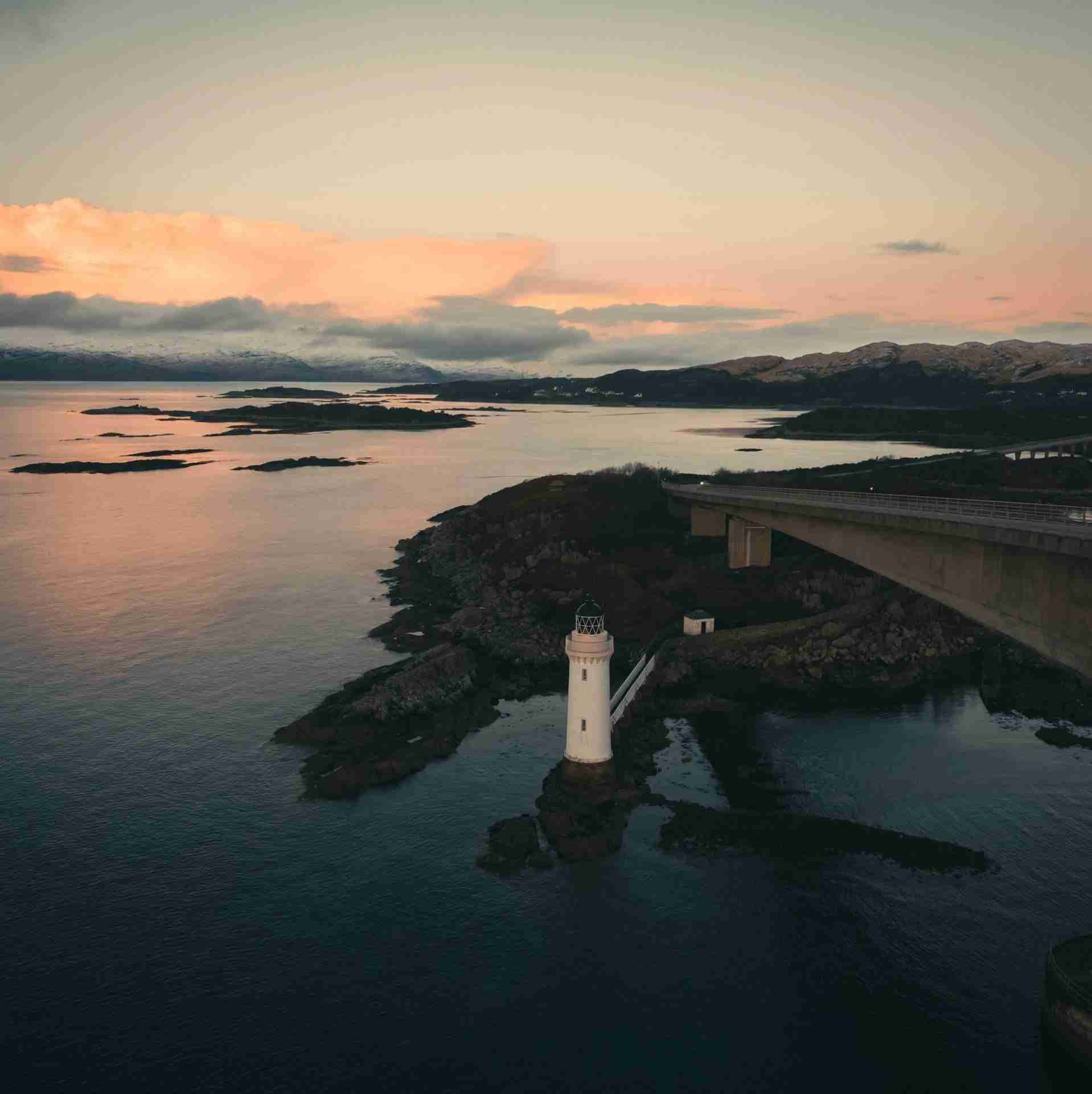 Kyleakin Lighthouse by Neeraj Pramanik