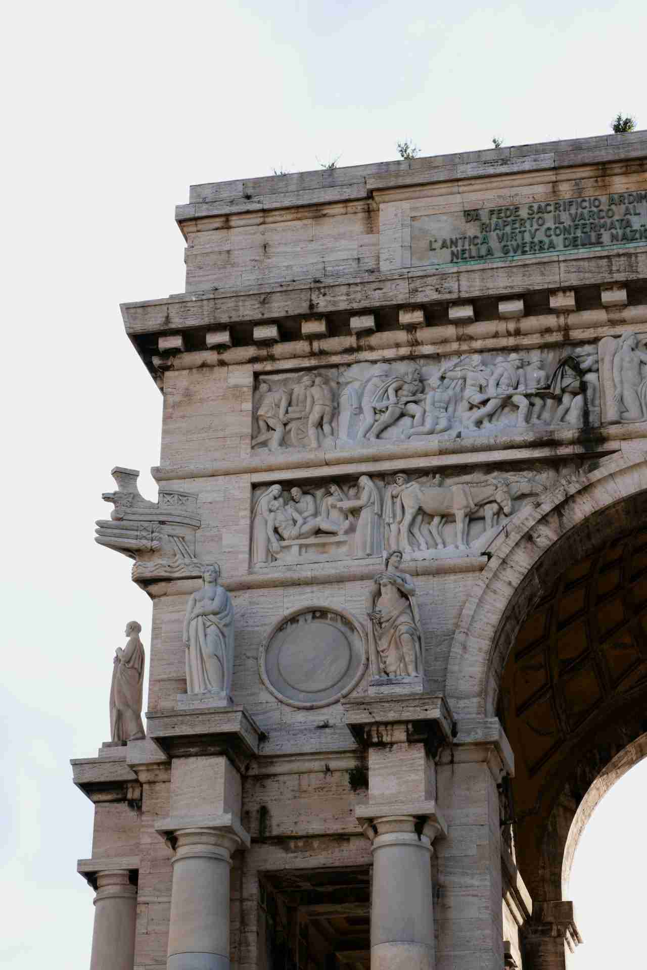 Arco della Vittoria by gina