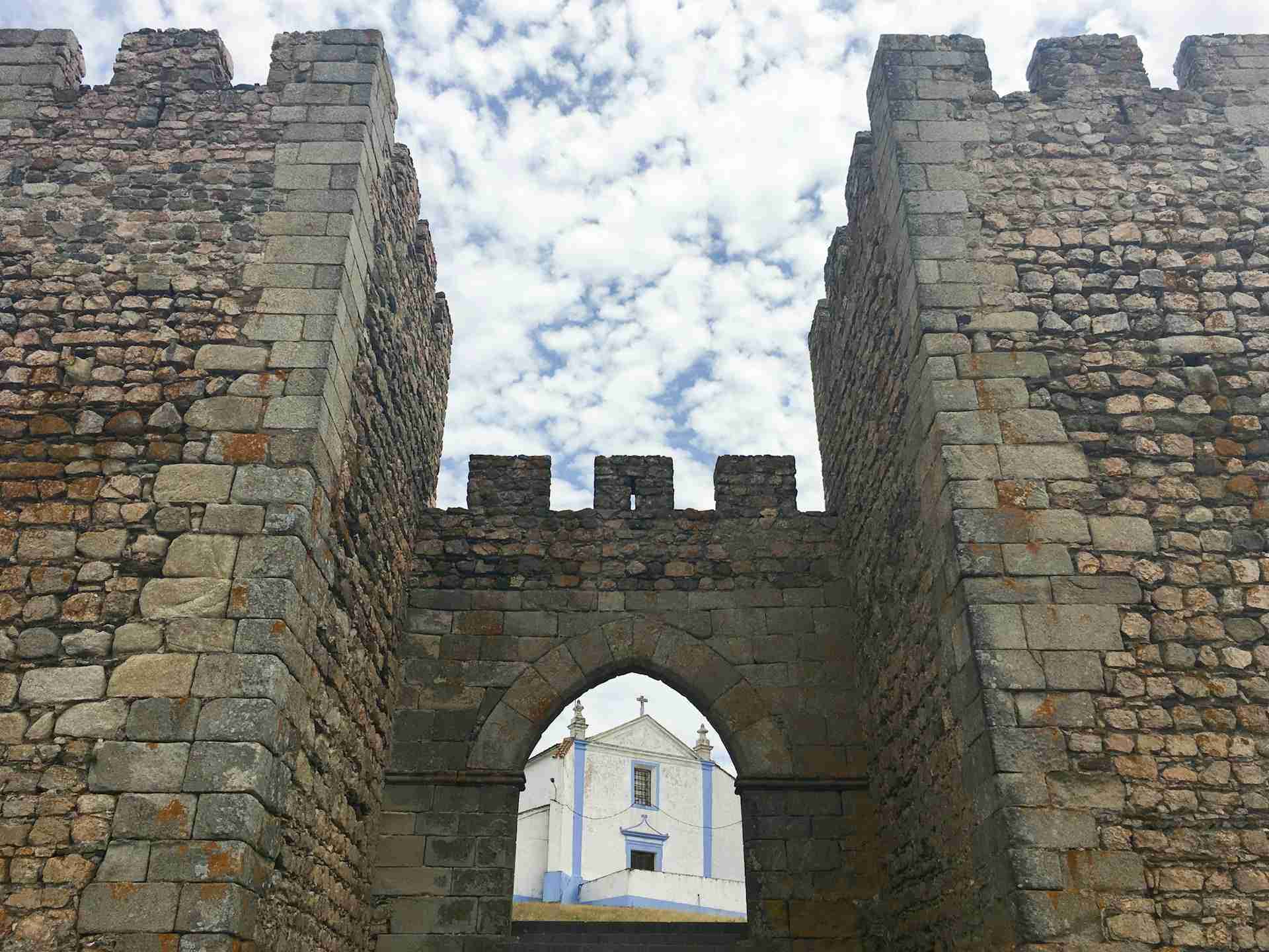 Castelo de Arraiolos by Look Up Look Down Photography
