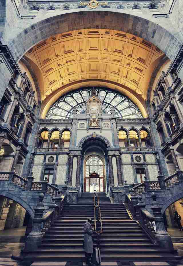 Antwerpen-Centraal Station by Call Me Fred
