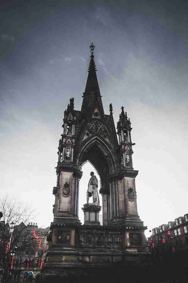 Albert Memorial by Chris Czermak