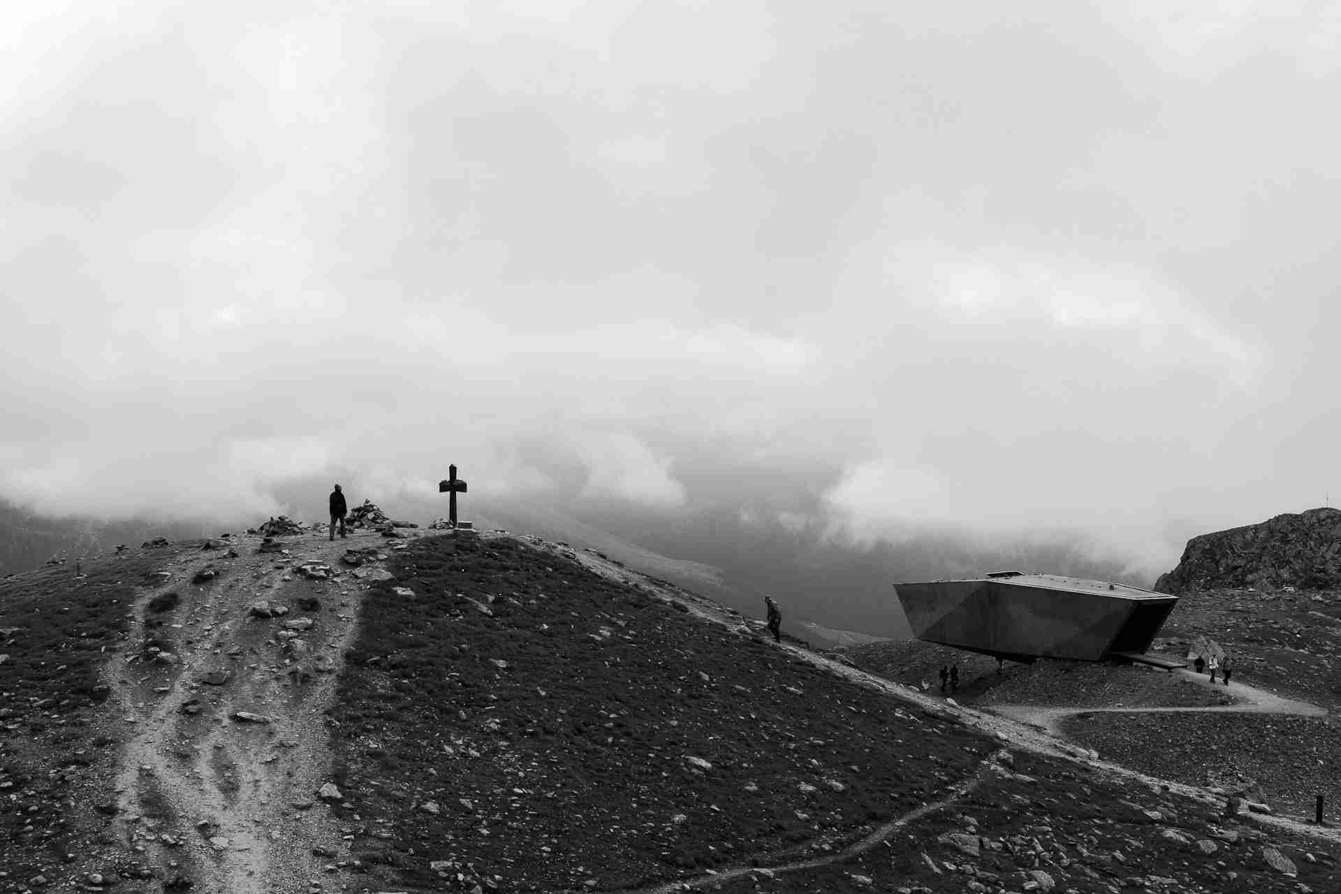 Top of Timmelsjoch by Bastian Pudill
