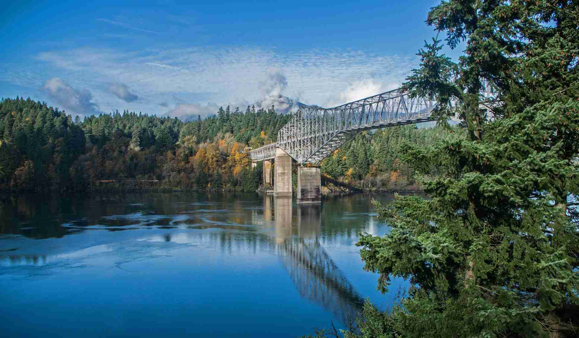 Bridge of the Gods by Eric Palmer