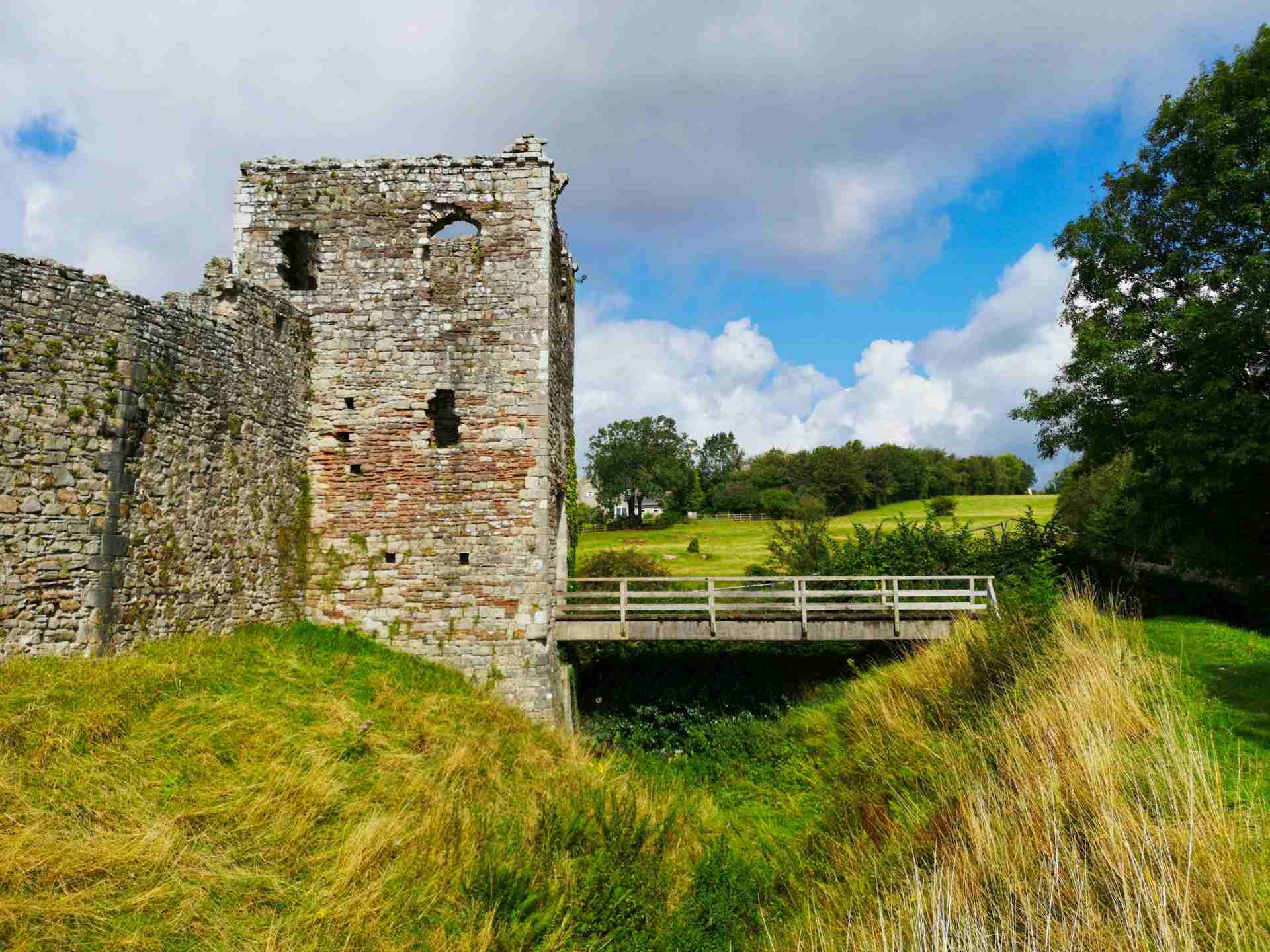 Castell Coety by Lisa Baker