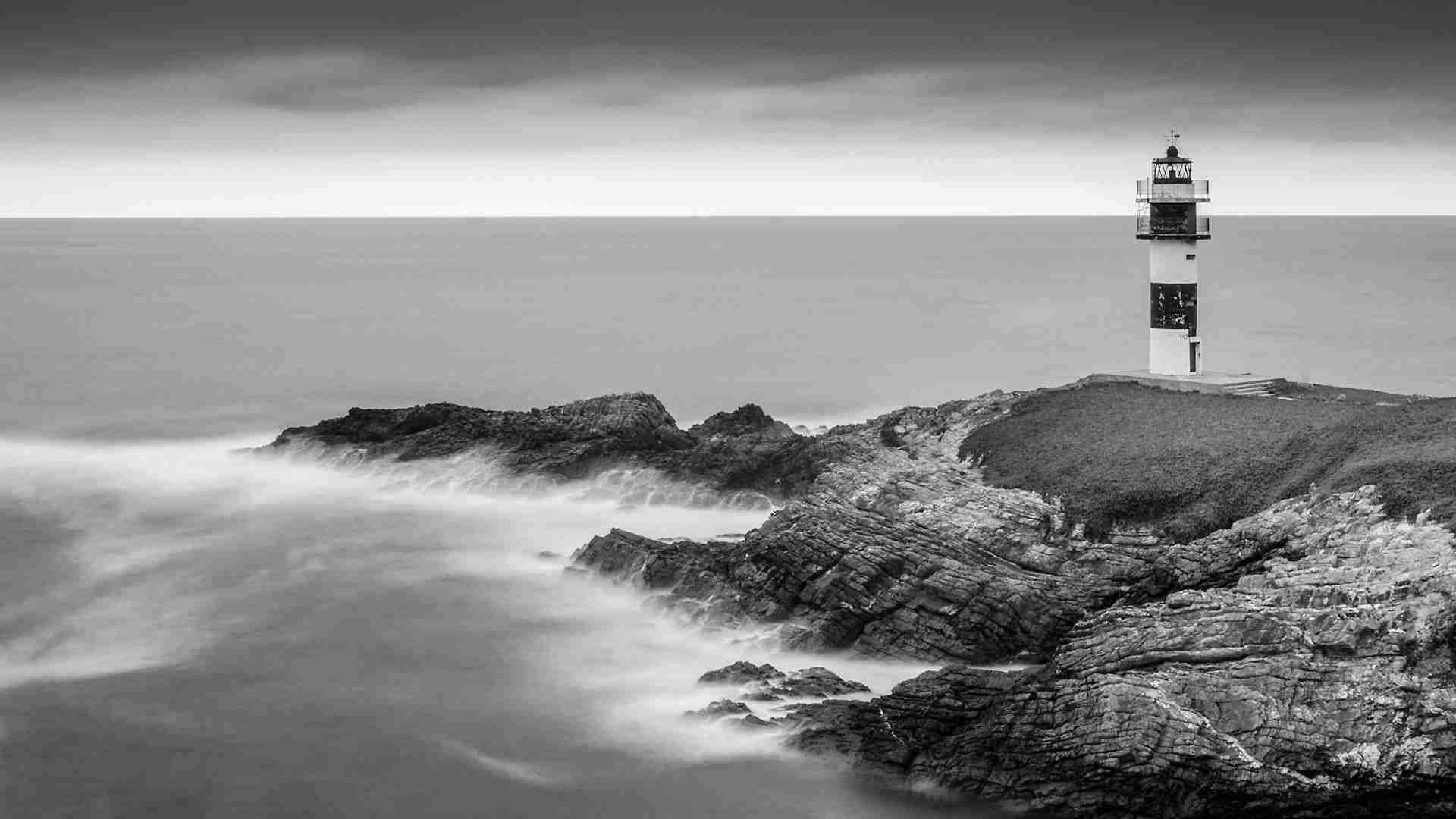 Faro de Ribadeo (Isla Pancha Lighthouse) by Juan Gomez