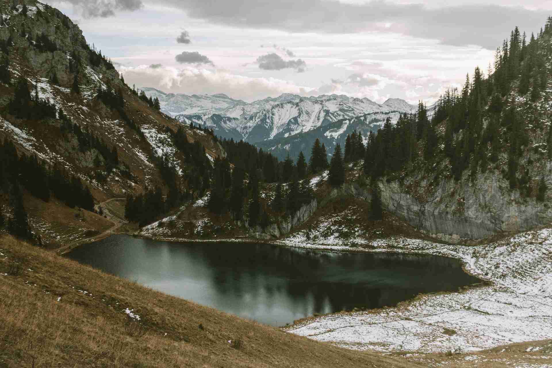 Lac d’Arvouin by Yannick Van Houtven