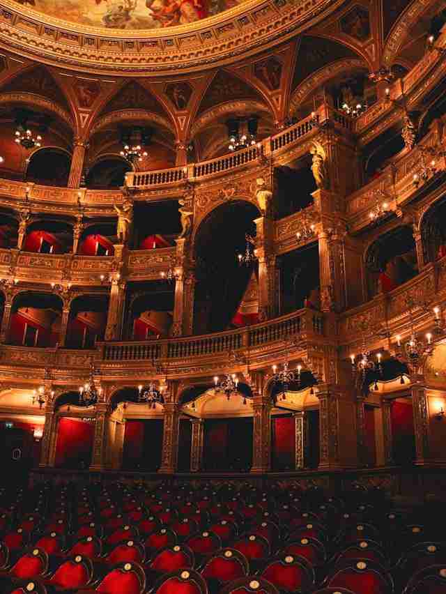 Hungarian State Opera by Faezeh Taheri