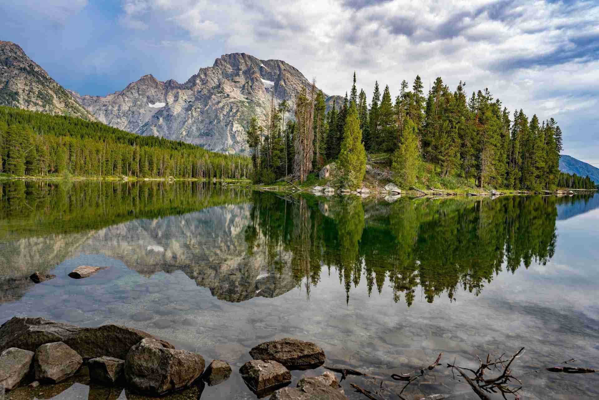 Leigh Lake by Rich Martello