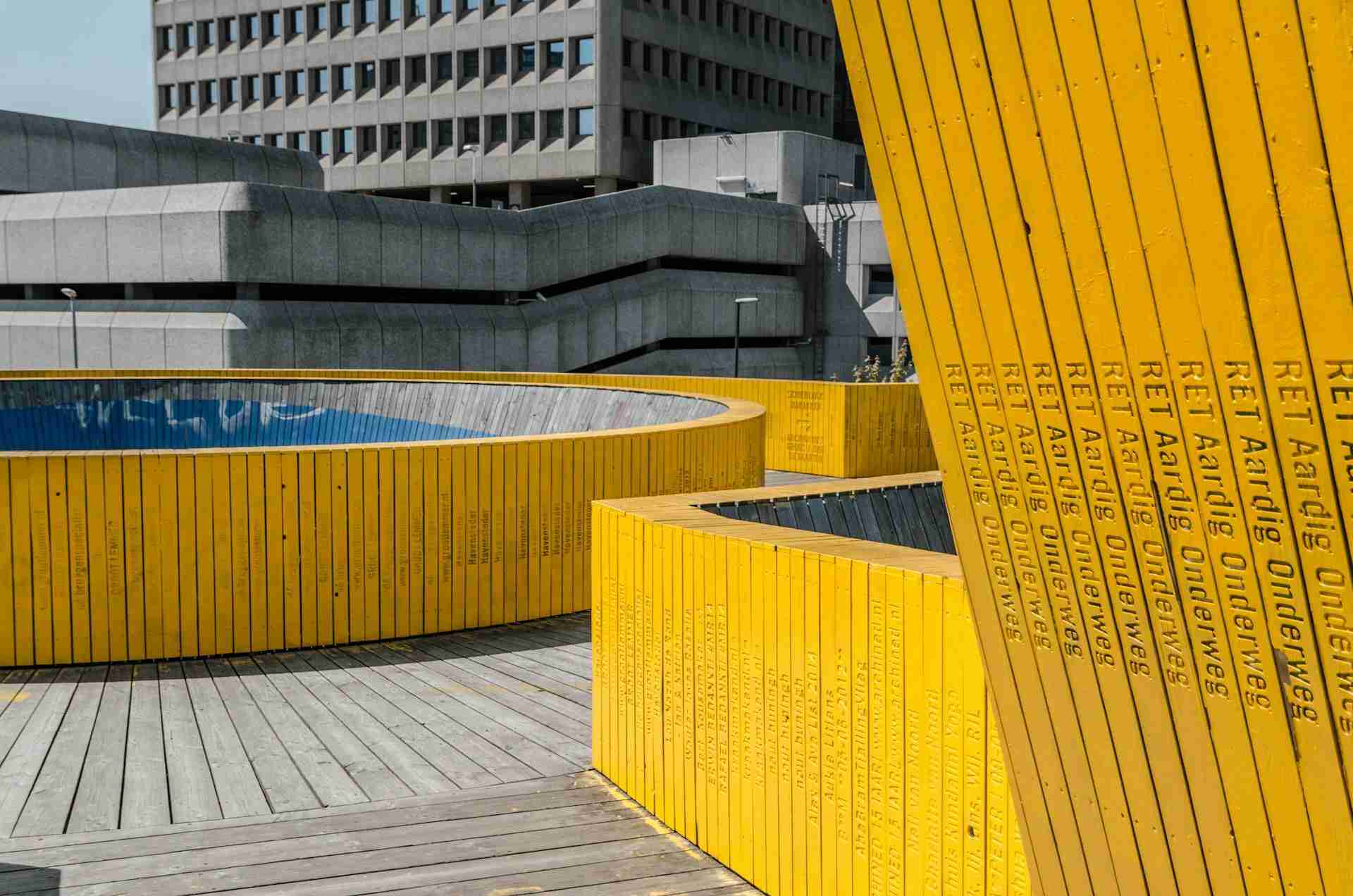 Luchtsingel (Yellow Woodbridge) by Mike van den Bos