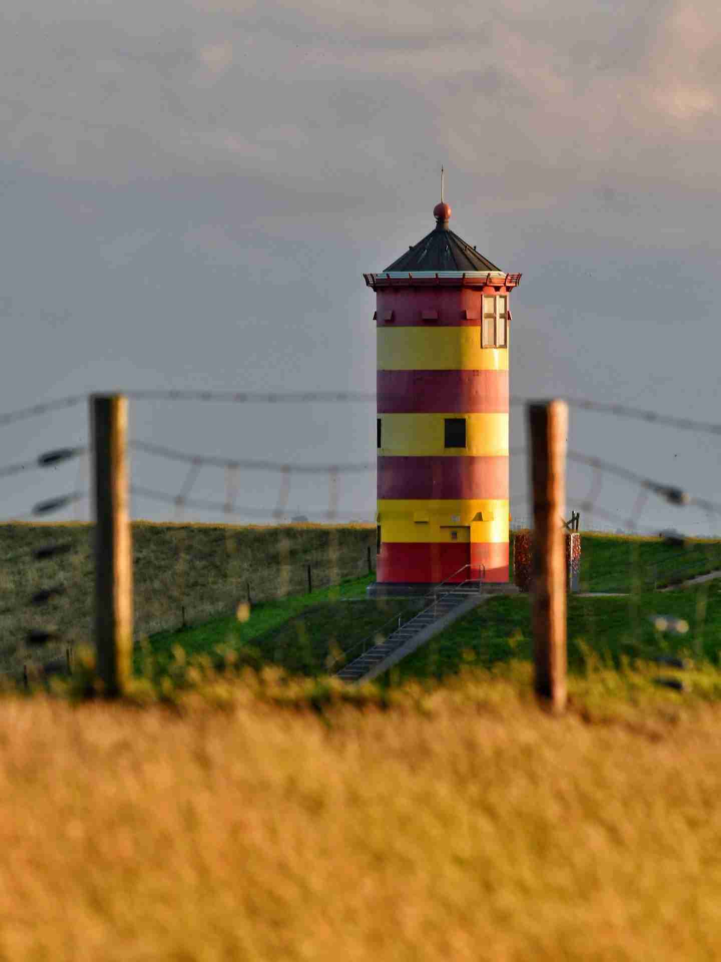 Pilsumer Leuchtturm by Peter Steiner 🇨🇭 1973