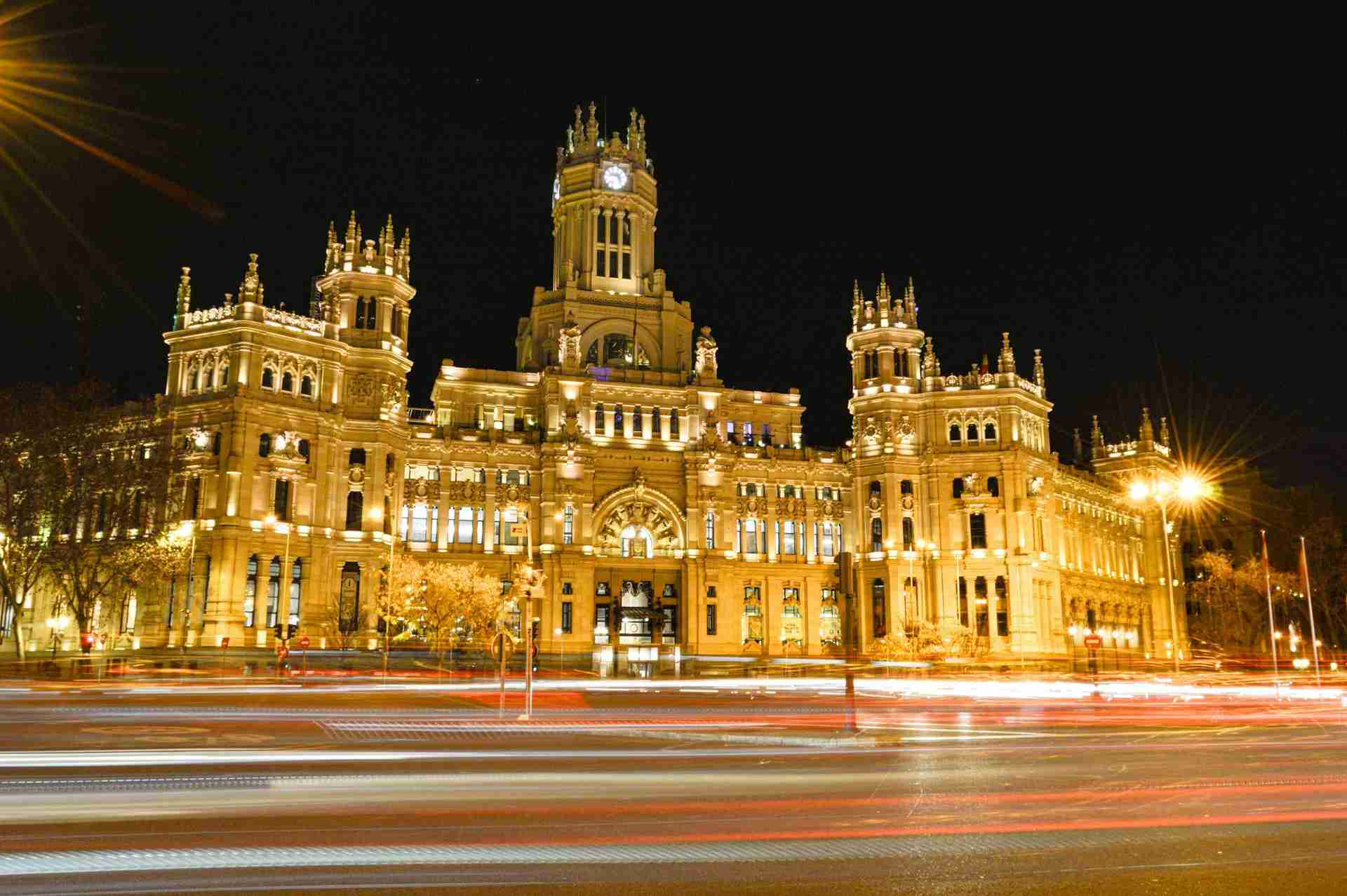 Palacio de Cibeles by Alvaro Pareja