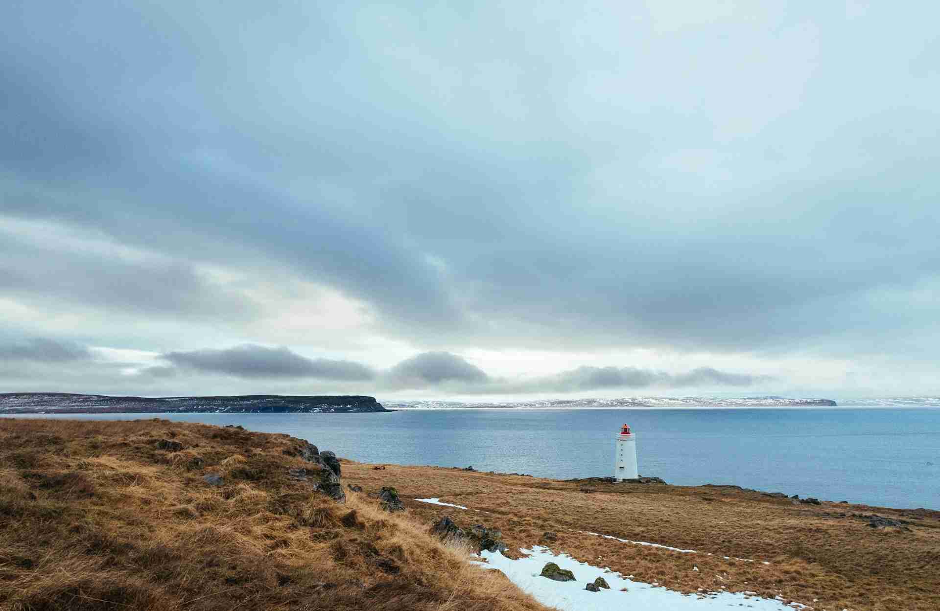 Skardsviti Lighthouse by Robert Bye