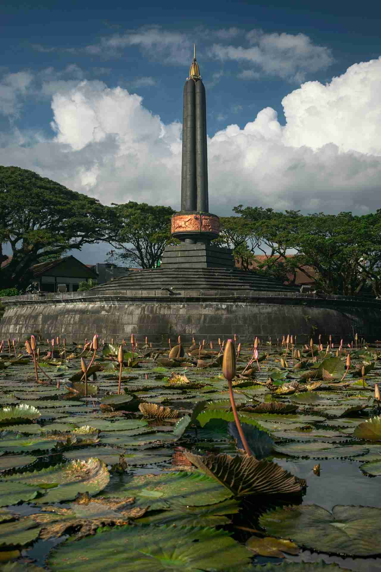 Alun Alun Tugu Malang by Filipe Freitas