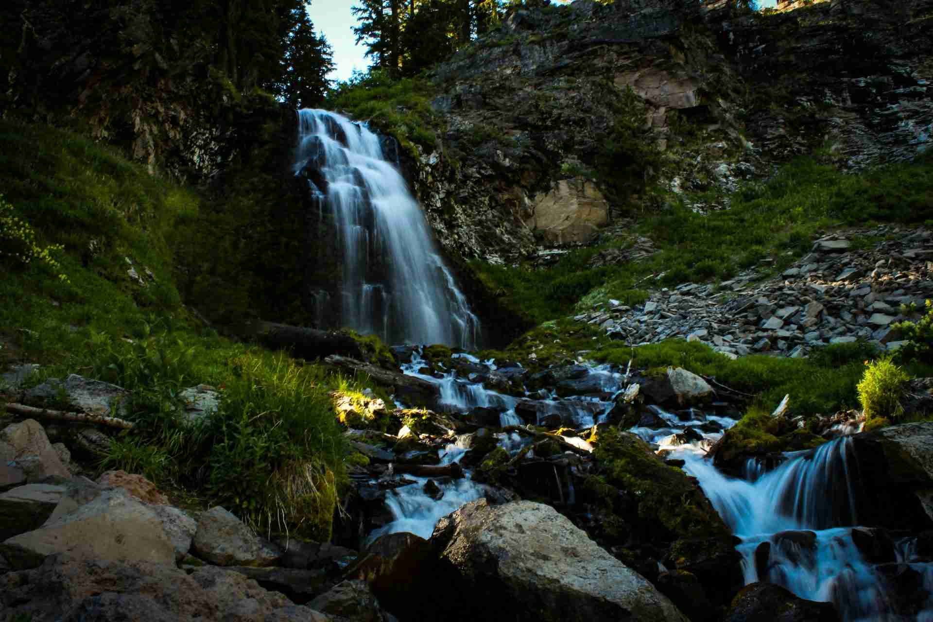 Plaikni Falls by Chloe Leis
