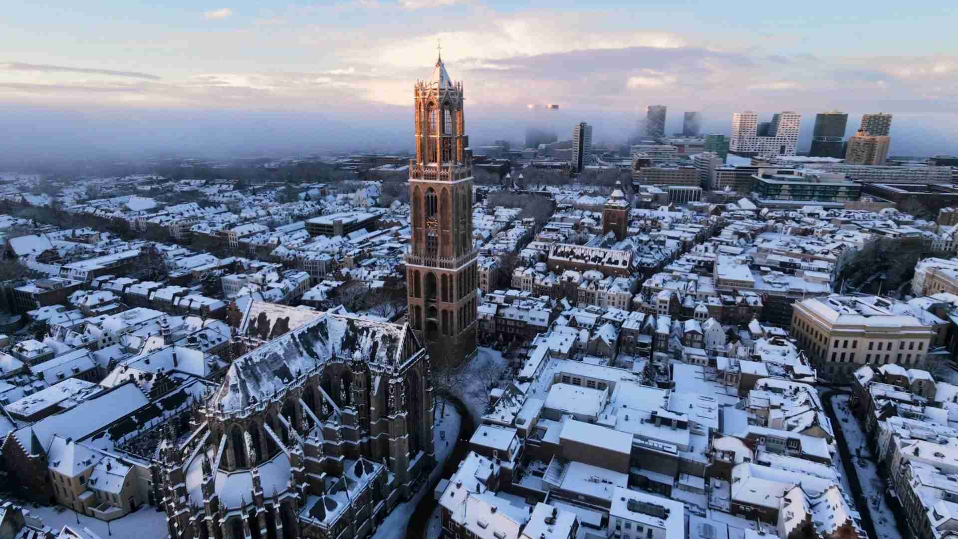 Domtoren by J dG