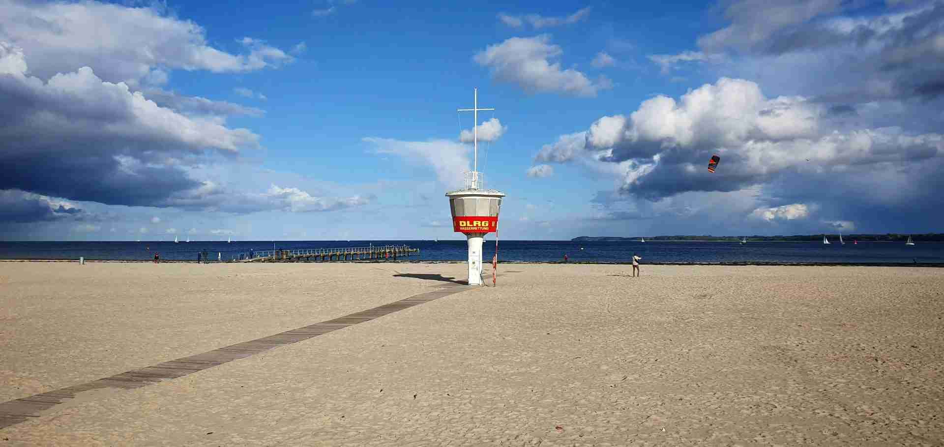Travemünde Strand by Michael Pohl