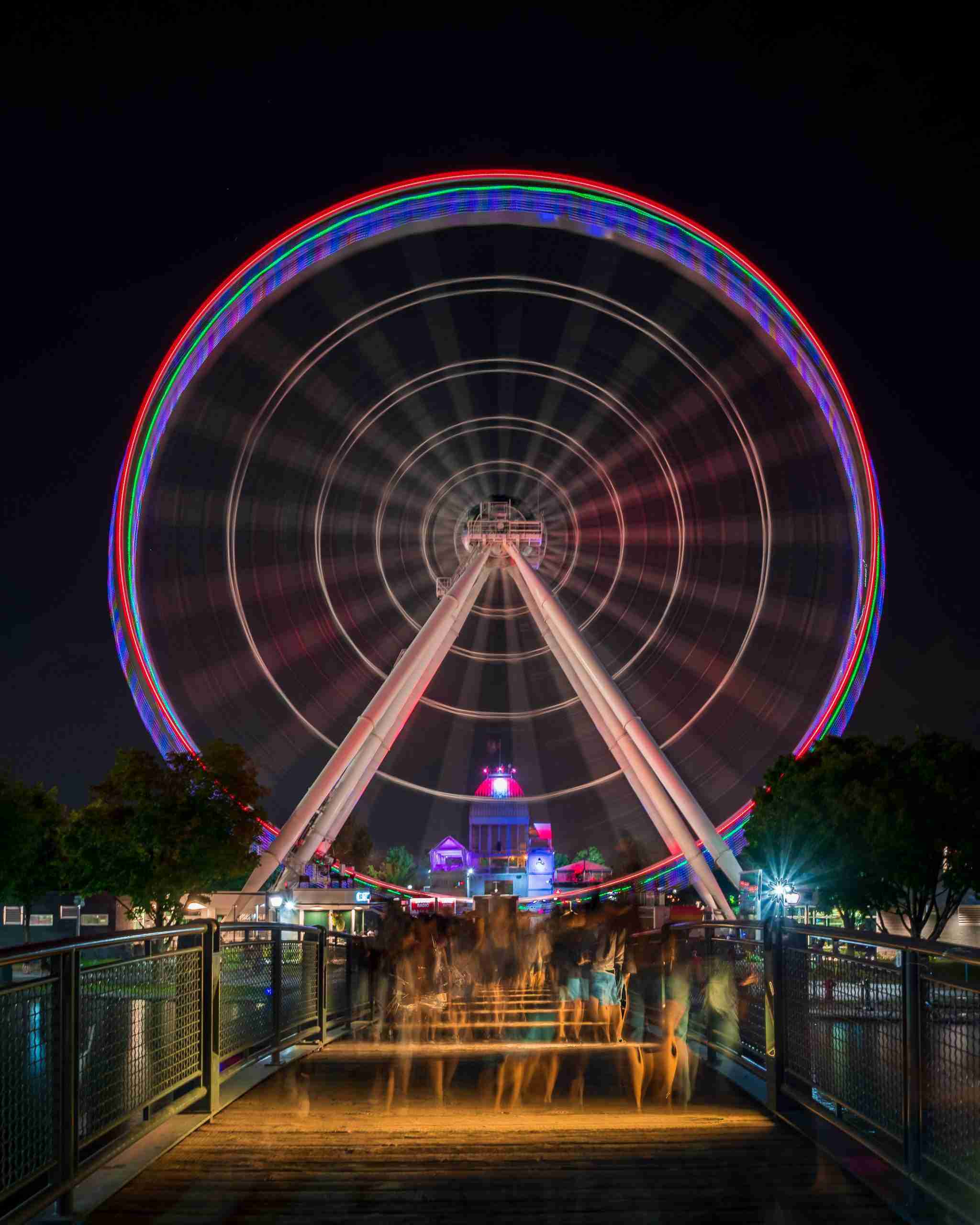 La Grande Roue de Montreal by Nilesh Surti