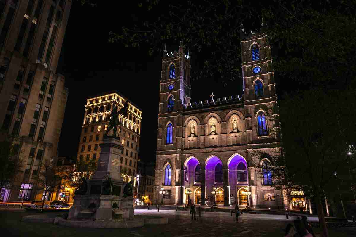 Place d’Armes and Notre-Dame Basilica of Montreal – Photo by Shawn M. Kent