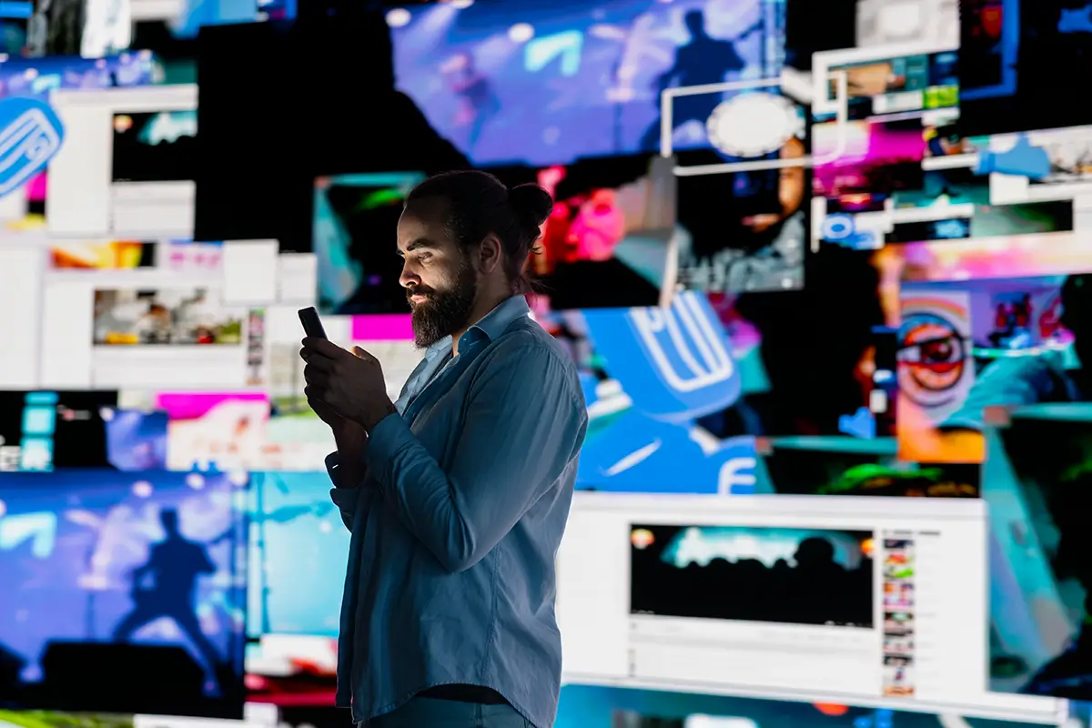 Colaborador é impactado por diferentes ferramentas de comunicação interna