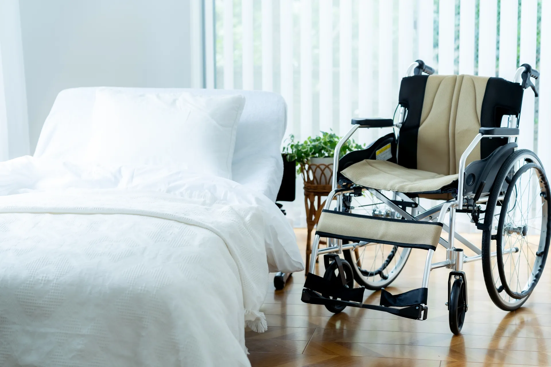 Bed and wheelchair
