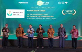 Petrokimia Gresik Receives TOP CSR 2023 #Stars 5 Award for Outstanding Corporate Social Responsibility (CSR) Governance