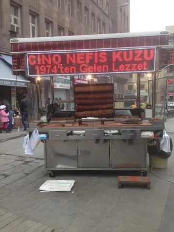 Çino Kokoreç Ve Balık