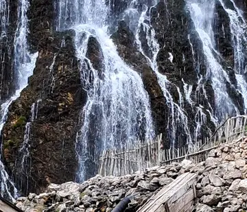 Kapuzbaşı şelalesi