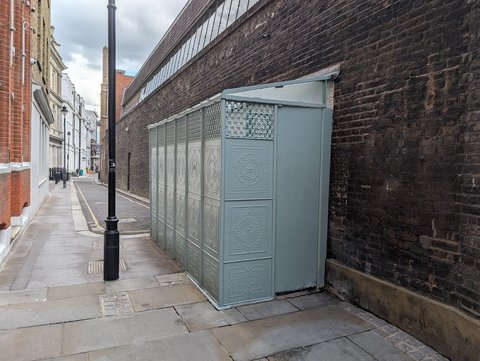Former Victorian Pissoir