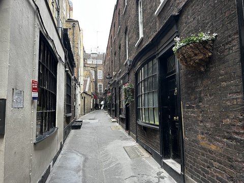 Brydges Place