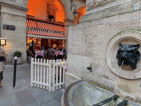 La Fontaine de Mars