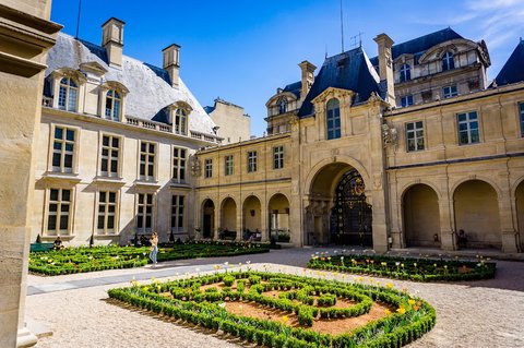 Carnavalet Museum