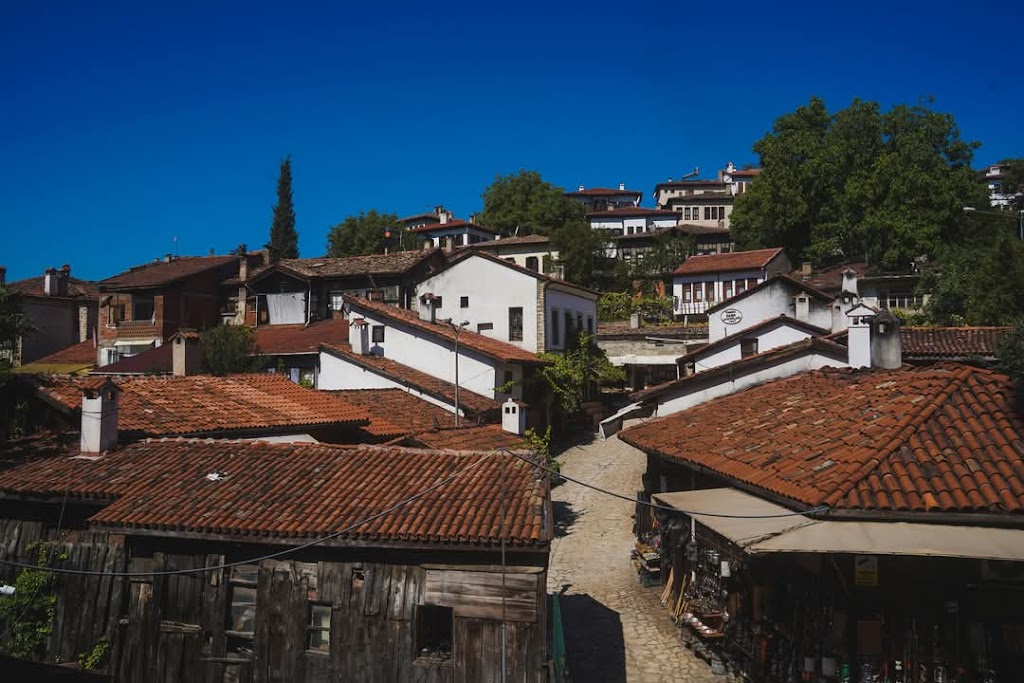 Tarihi Demirciler Çarşısı