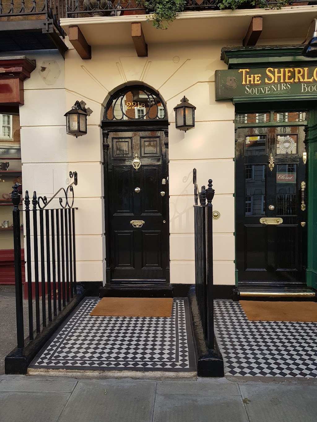221B Baker St