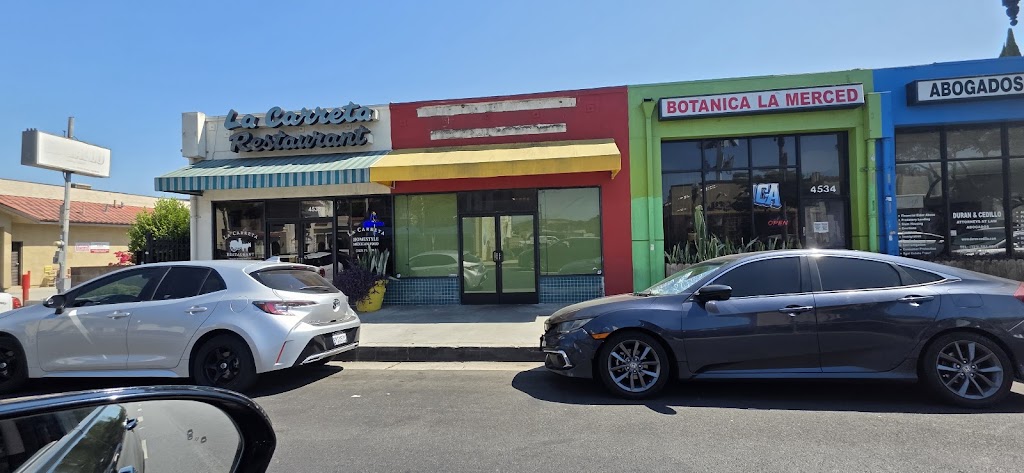 La Azteca Tortilleria