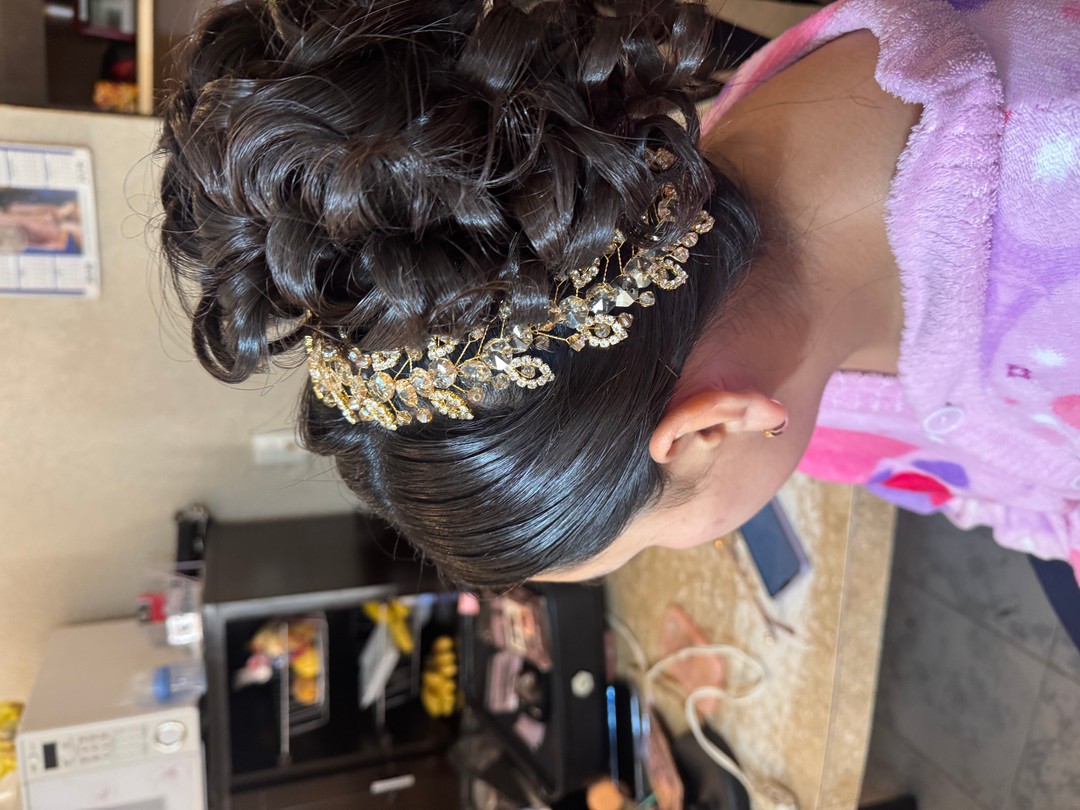 Irma Magaña Makeup hairstyle Artist