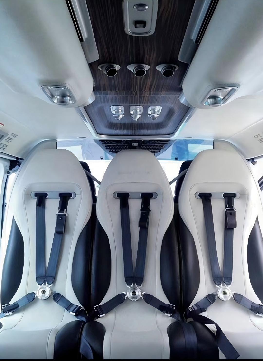 2016 Airbus Helicopters H-145, photo 3