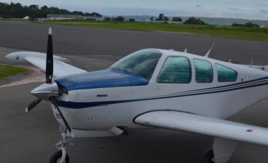 1992 Beechcraft Bonanza F33A photo 5