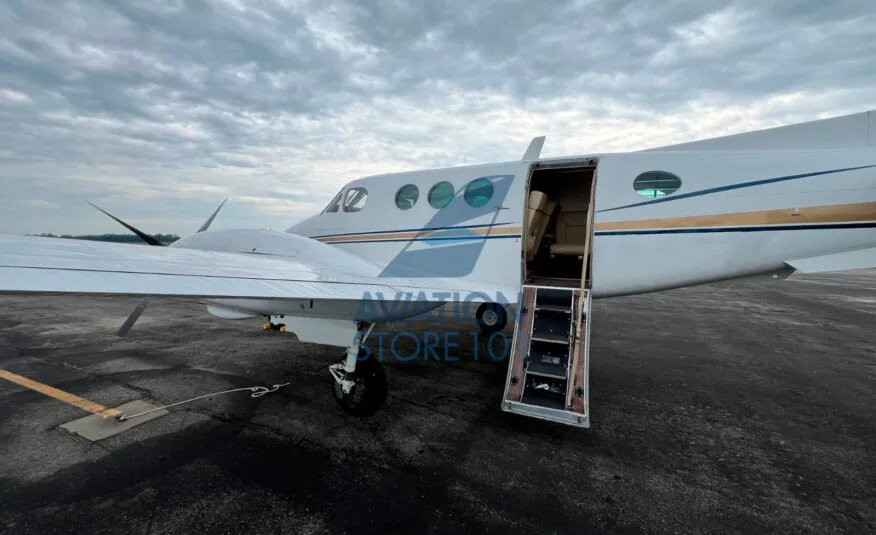 1973 Beechcraft King Air E90 photo 2