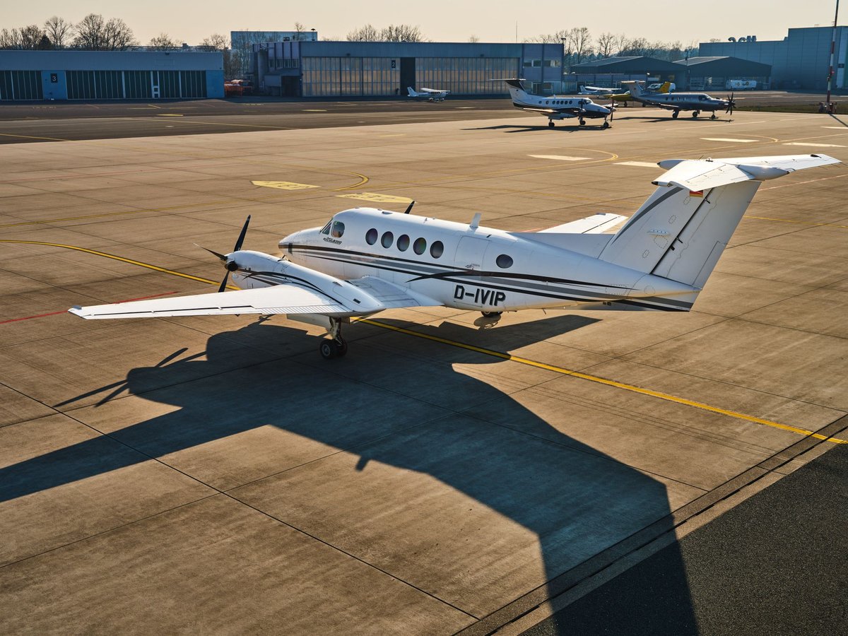 1999 Beechcraft King Air B200 photo 8