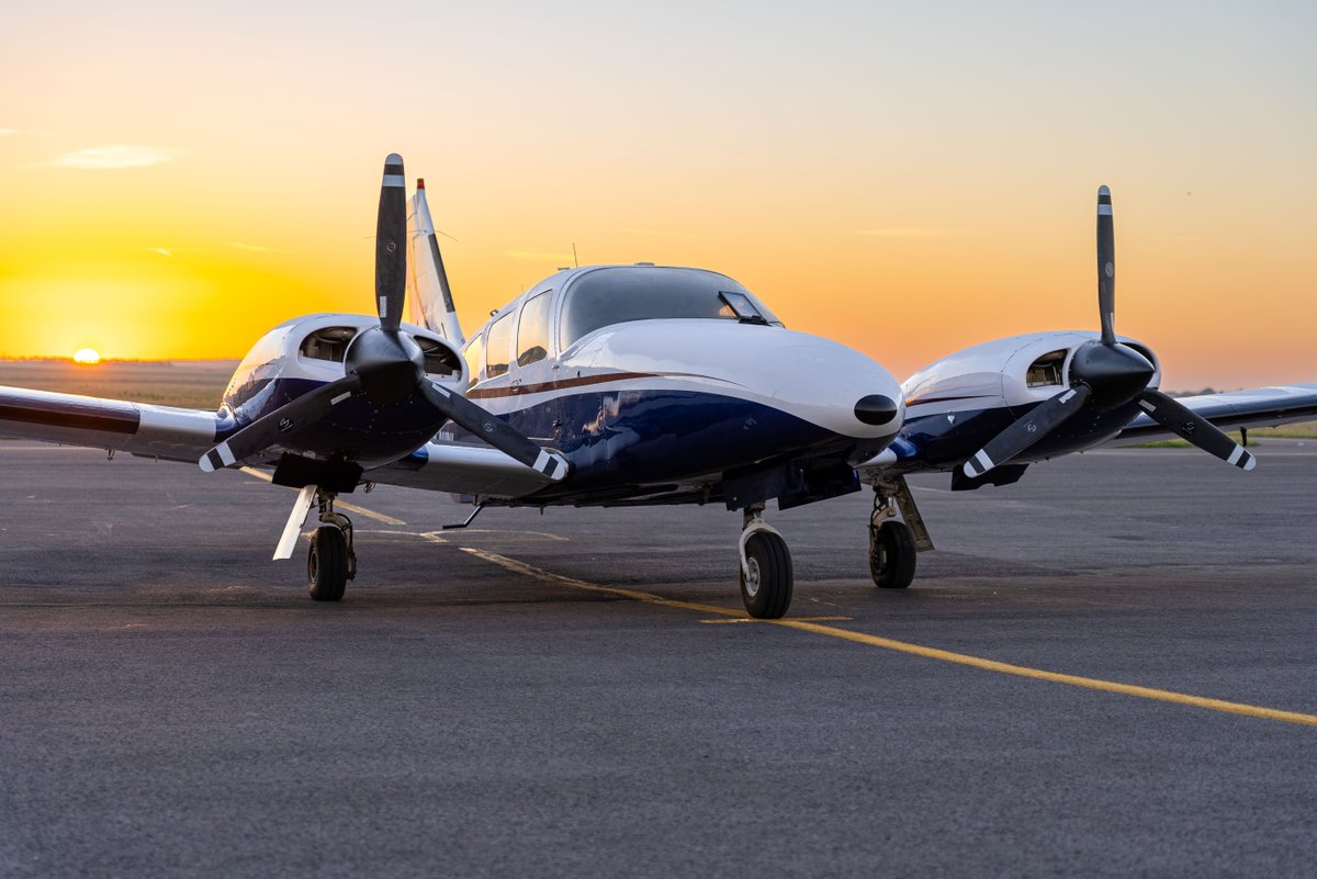 2022 Diamond DA40 photo 1