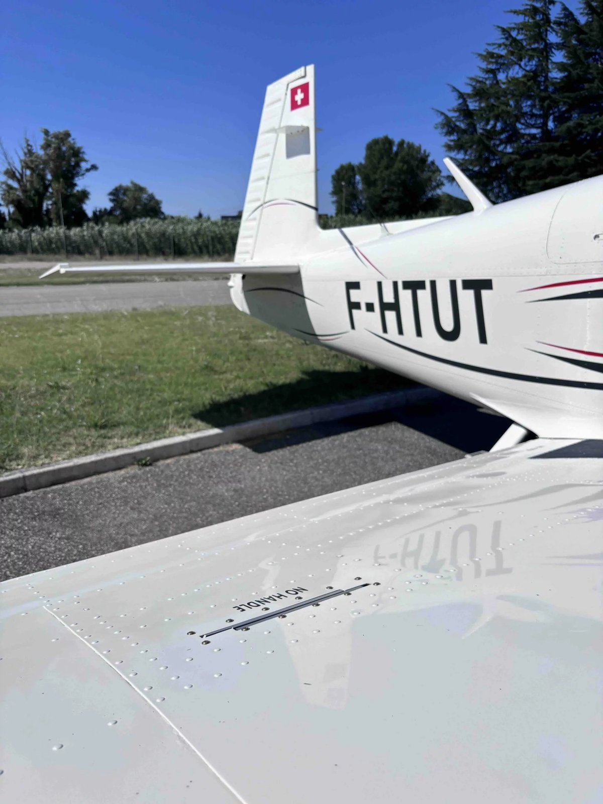 1988 Mooney M20J photo 6