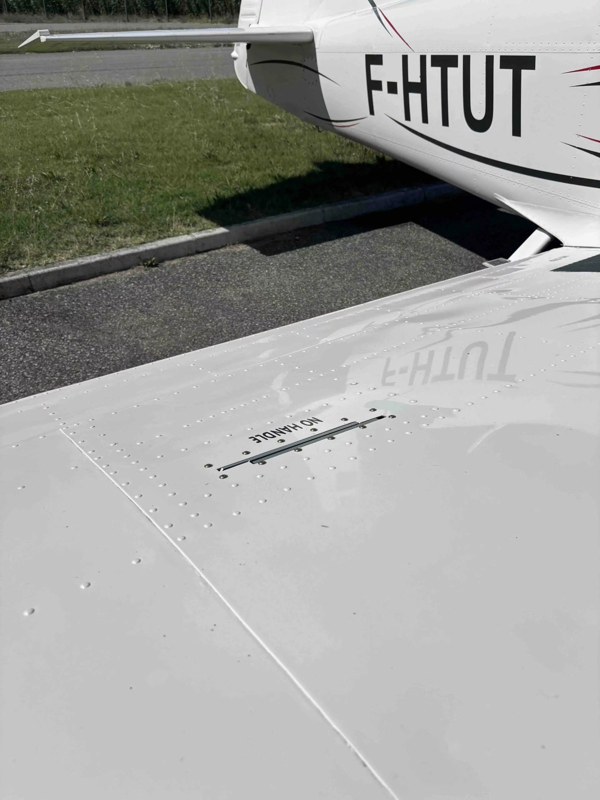1988 Mooney M20J photo 8