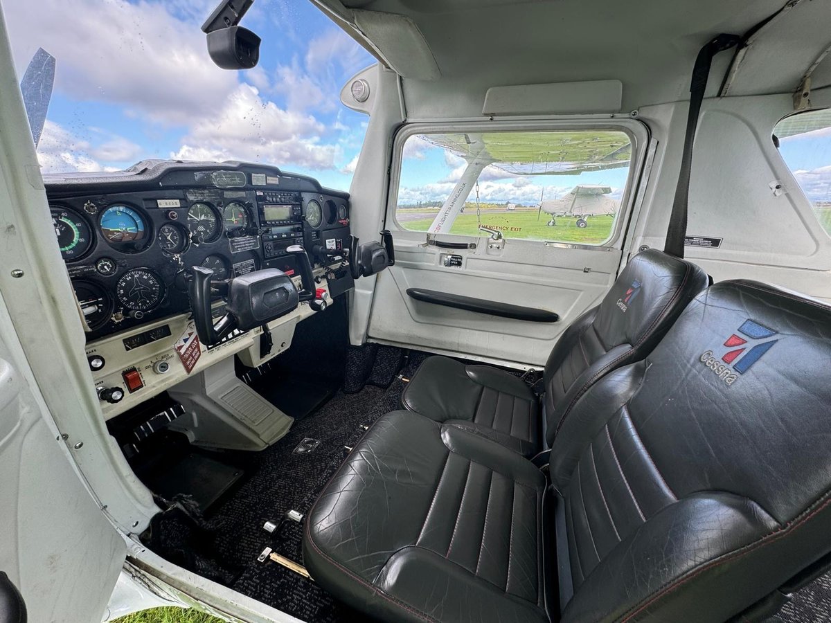 1979 Cessna C152 photo 6