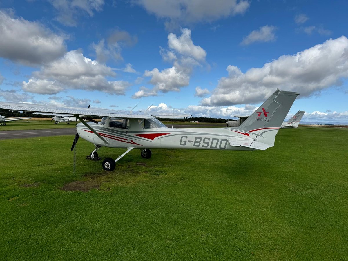 1979 Cessna C152 photo 7