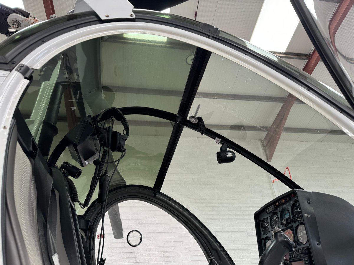 2006 Schweizer 300CBi photo 7