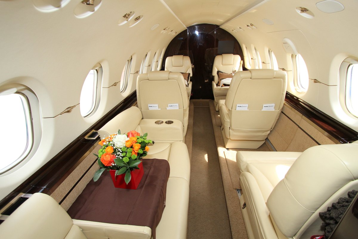 2011 Hawker 900XP photo 2