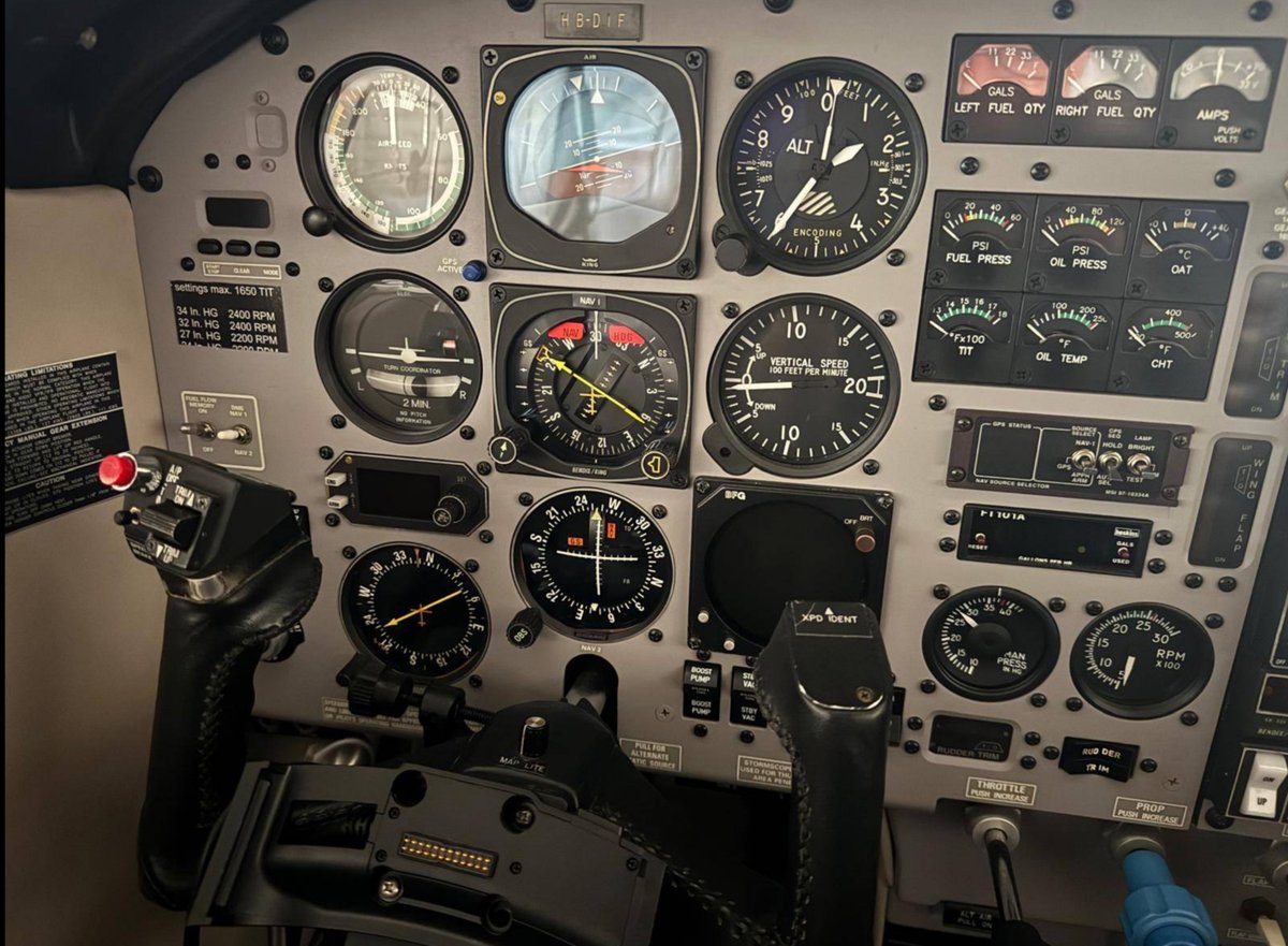 1995 Mooney M20M Bravo photo 5
