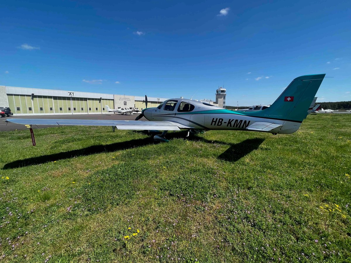 2015 Cirrus SR22T photo 4