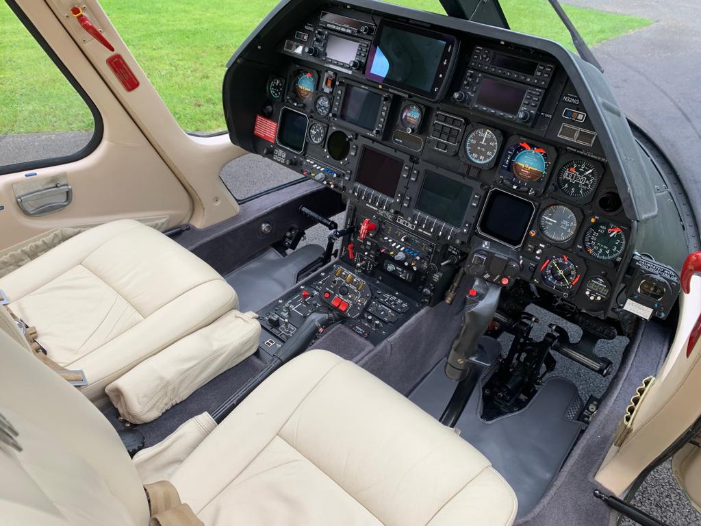 2001 Leonardo A109E Power photo 6