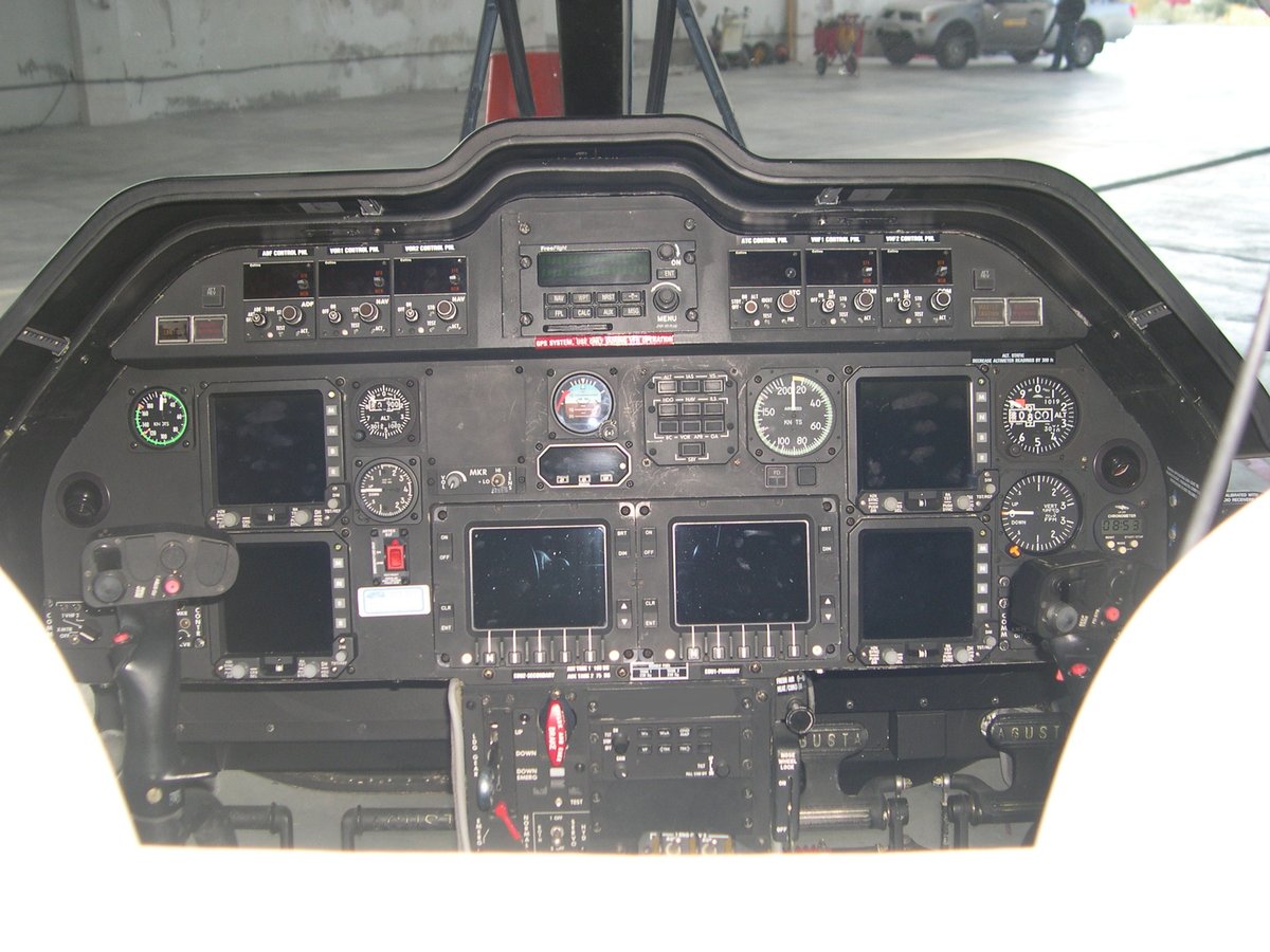 2003 Agusta 109E Elite photo 3